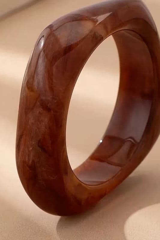 Браслет массивный асимметричный квадрат (карамель) — 3
