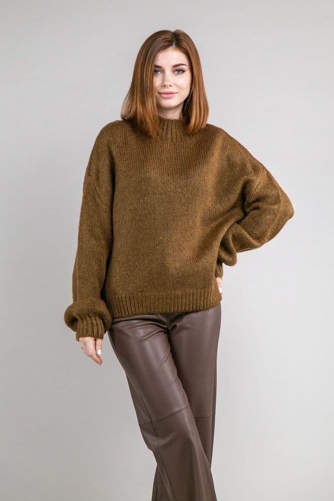 Светр оверсайз з пишним рукавом ONE SIZE (коричневий) — 3