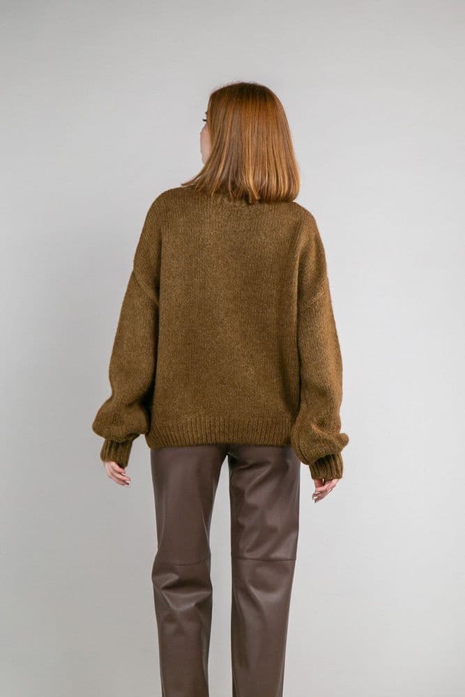 Светр оверсайз з пишним рукавом ONE SIZE (коричневий) — 7