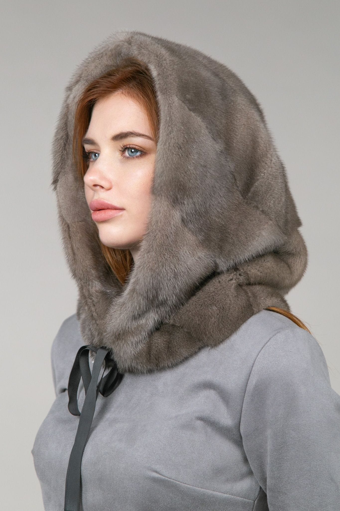 Капюшон з хутра норки (сірий) — 6