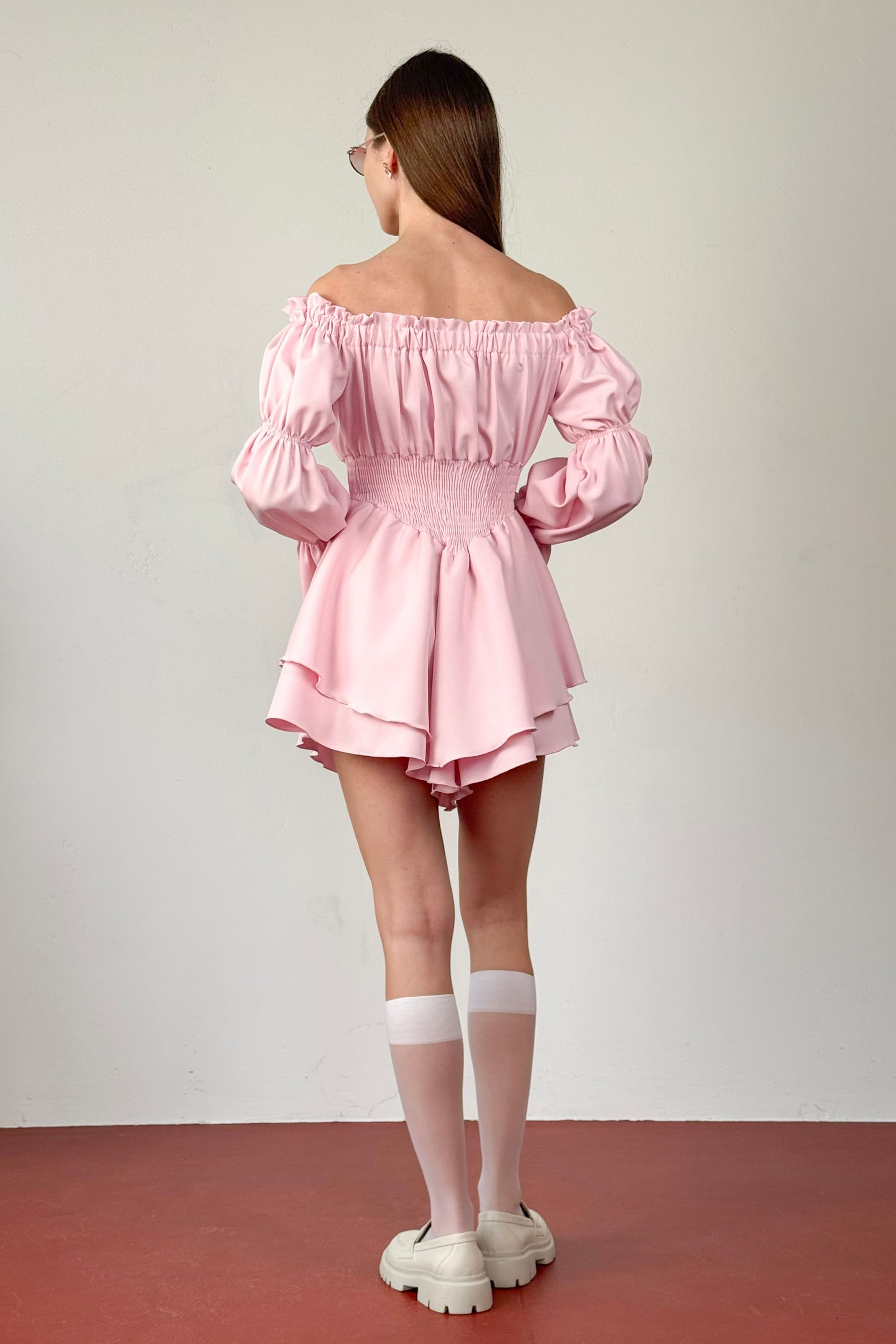 Комбинезон-мини с длинными рукавами однотонный (розовый) — 3