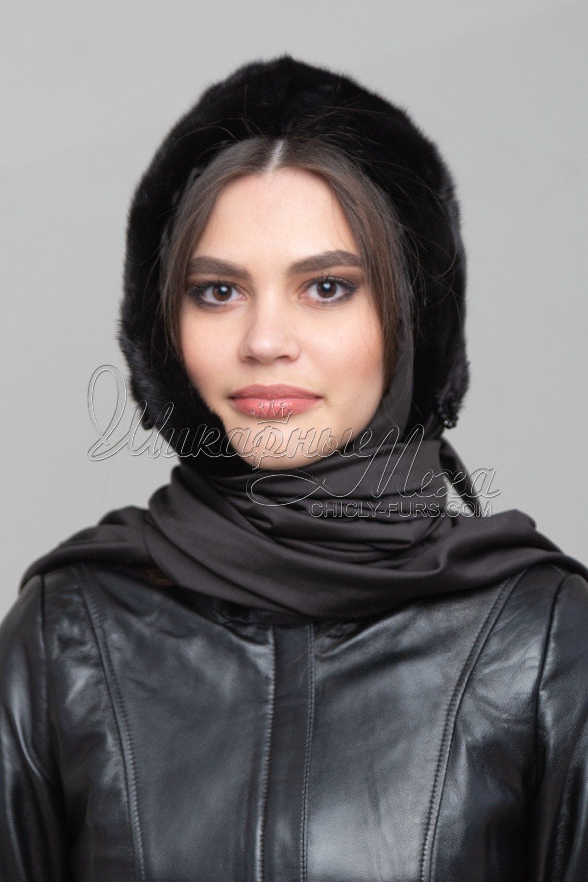 Платок из меха норки Фаиля — 9