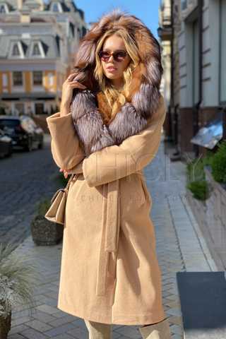 Женские пальто с капюшоном