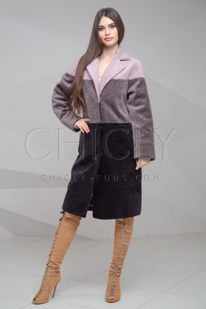 Трьохколірне пальто з мутону-астрагану на холодну осінь