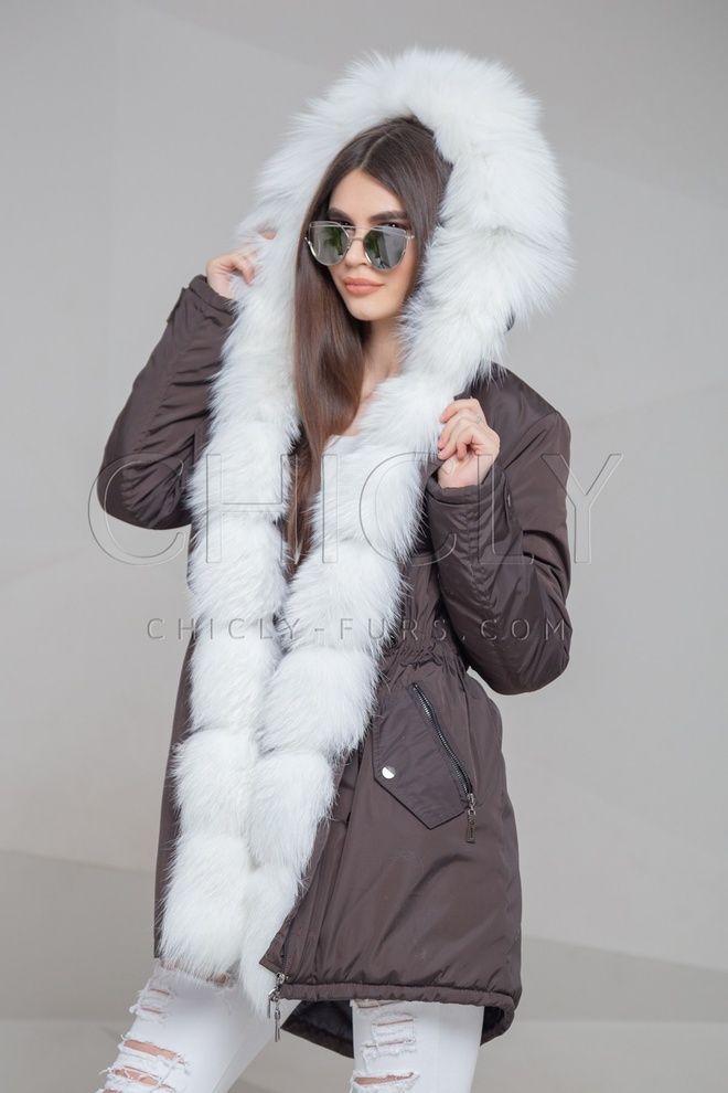 Парка из плащевки с отделкой лисой Илла Парка из плащевки с отделкой лисой Илла