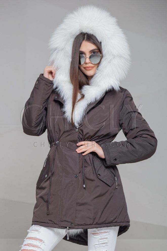 Парка из плащевки с отделкой лисой Илла