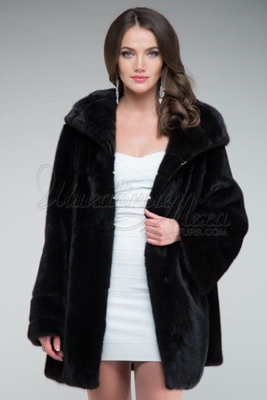 Шуба из меха норки Нереа