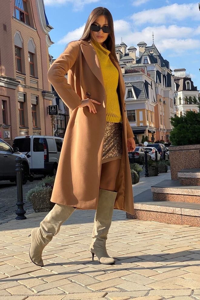 Жіноче англійське пальто кемел на ґудзиках