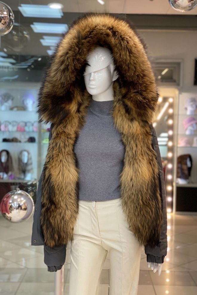 Бомбер из плащевки с отделкой енот (серый)