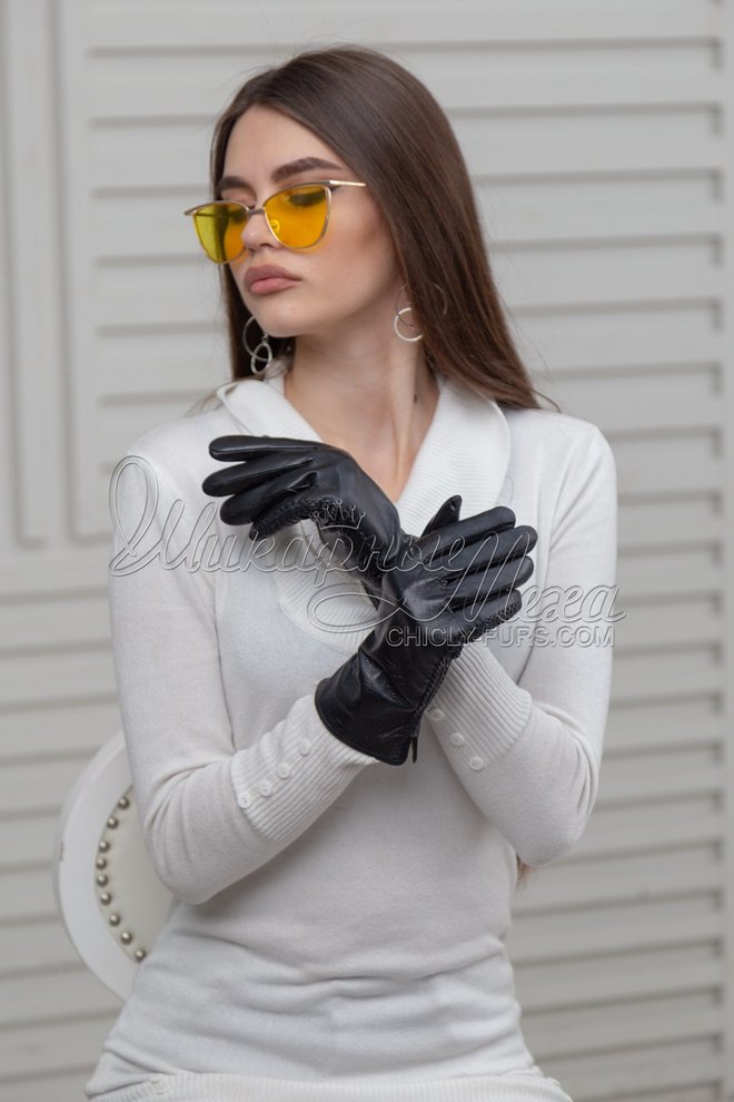 Женские черные перчатки из натуральной кожи