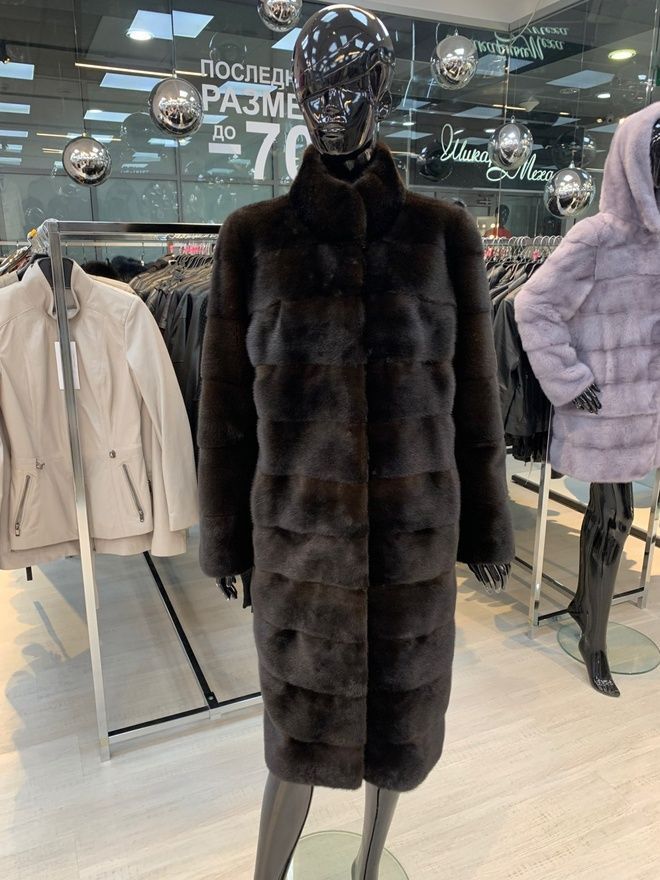 Шуба из норки темный махагон длиной ниже колена