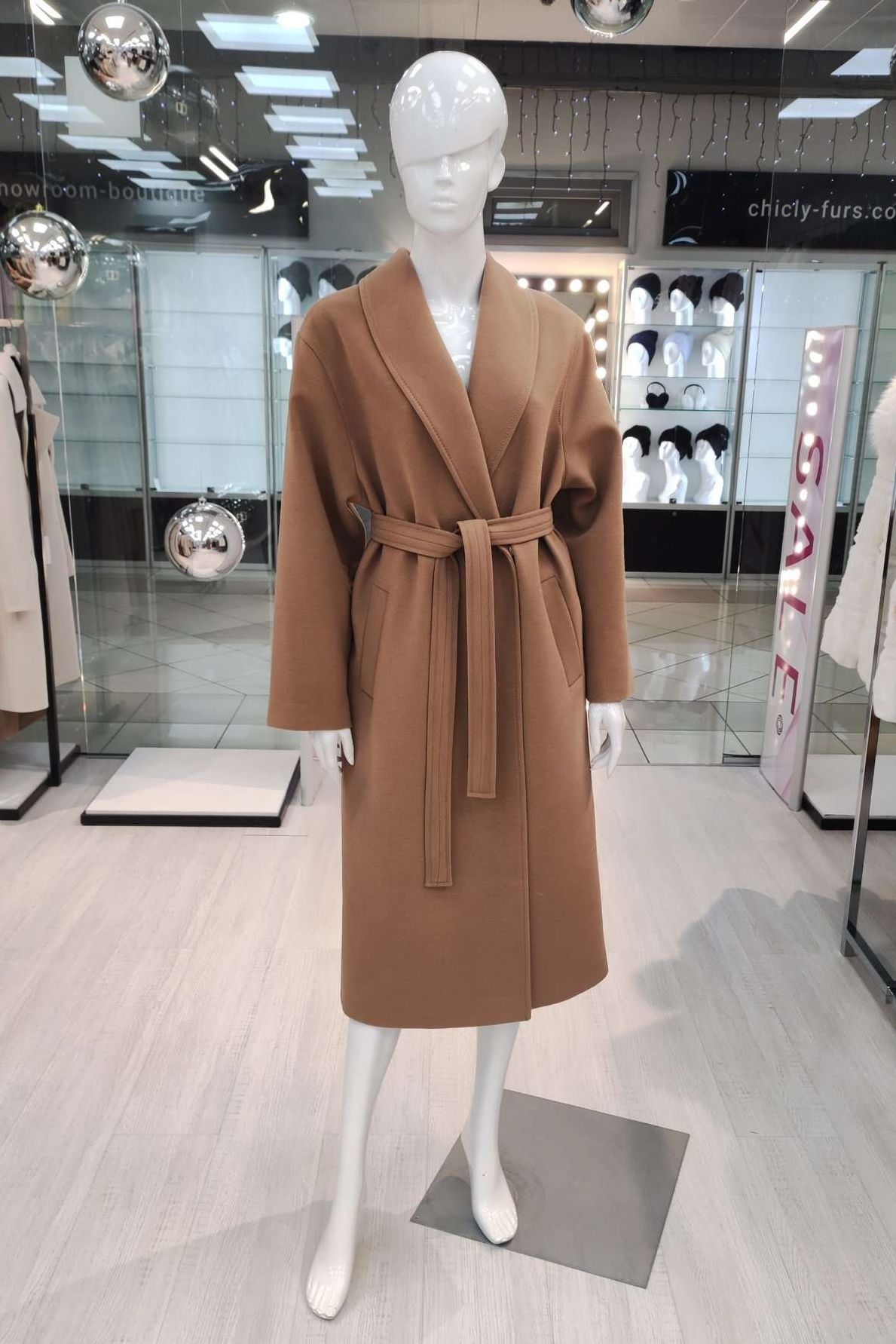 Кашемировое пальто-кимоно демисезонное цвета кэмел