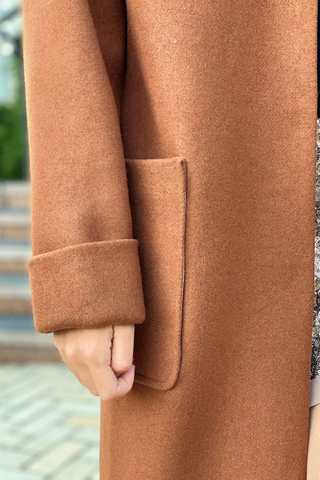 Терракотовое пальто на осень-весну из сукна