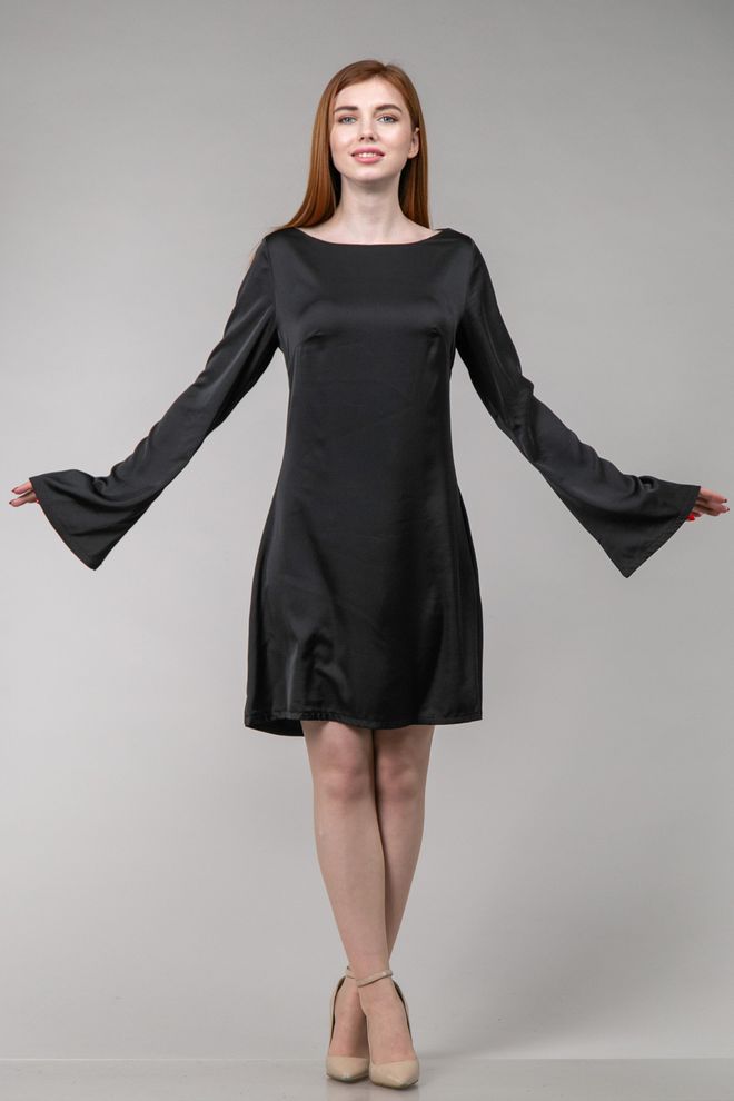 Платье с открытой спиной (черный)