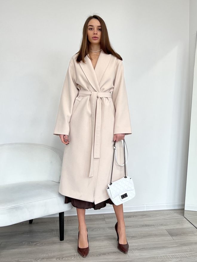 Кашемировое пальто-кимоно демисезонное молочного цвета