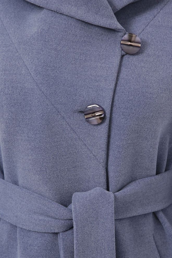 Лаконічне пальто під пояс із капюшоном